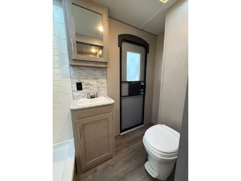 2022 COACHMEN CATALINA 323BHDSCK