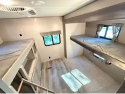 2022 COACHMEN CATALINA 323BHDSCK