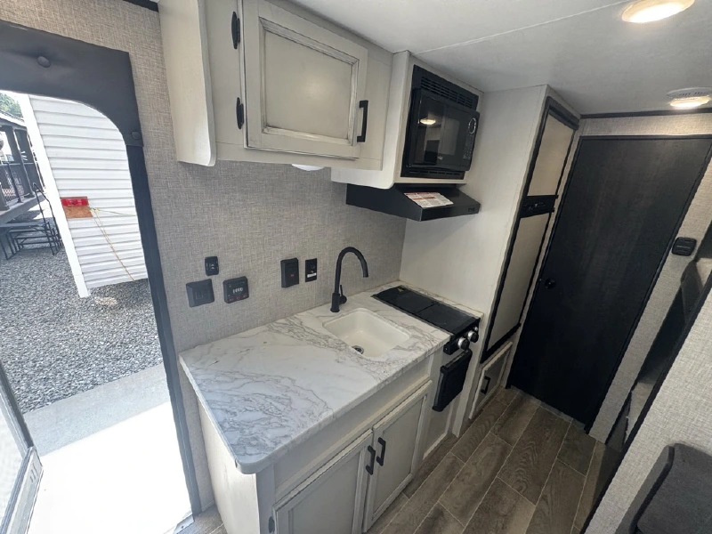2022 JAYCO JAY FLIGHT SLX 174BH
