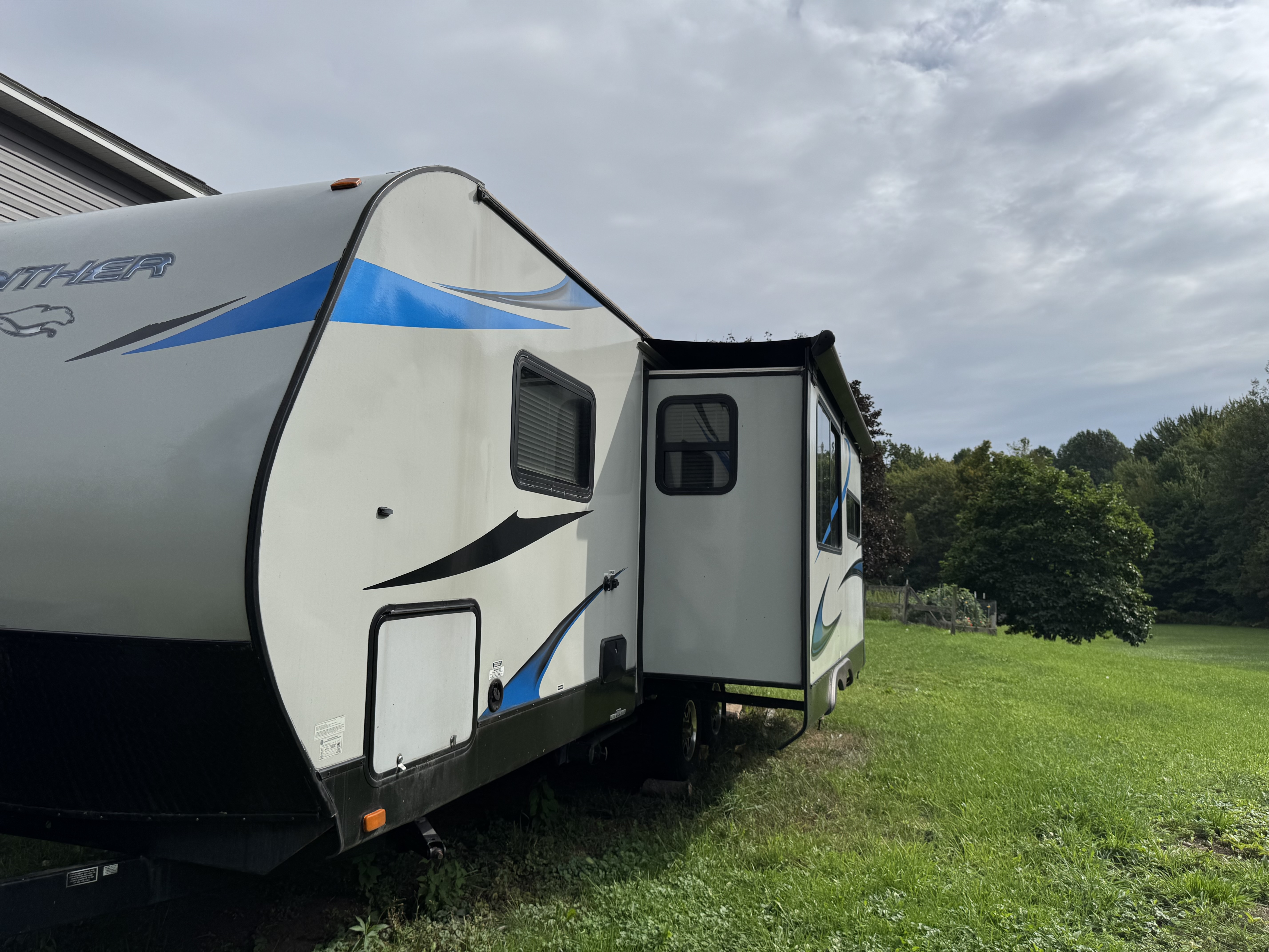 2014 Pacific Coachworks PANTHER 26RLS RV