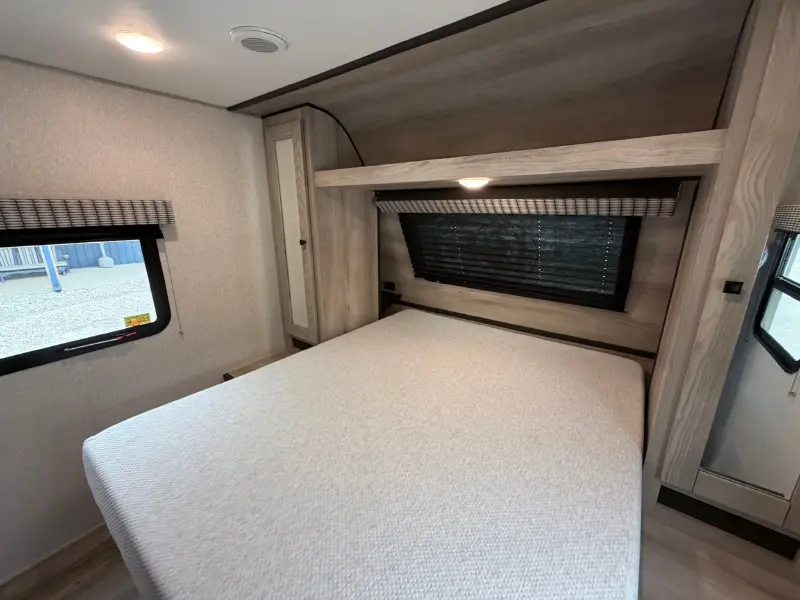 2021 KZ RV Connect SE C271BHKSE
