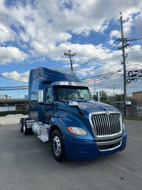 2019 International LT in Linden, NJ