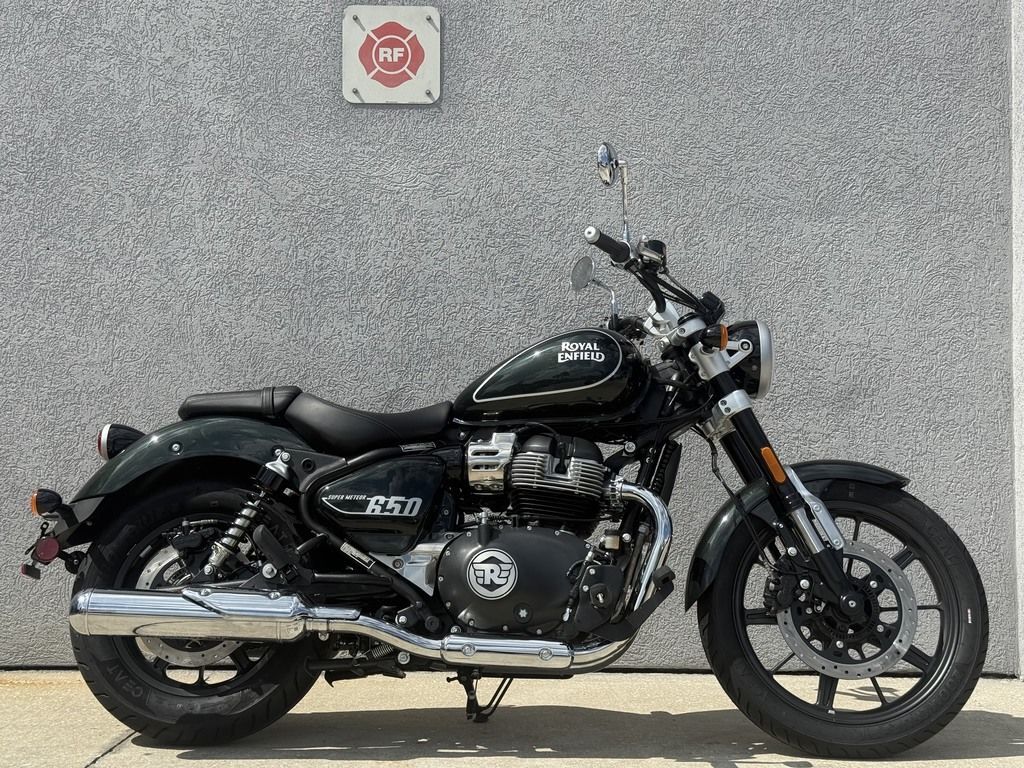 2024 Royal Enfield Super Meteor 650 Astral Green 650 in Cocoa, FL