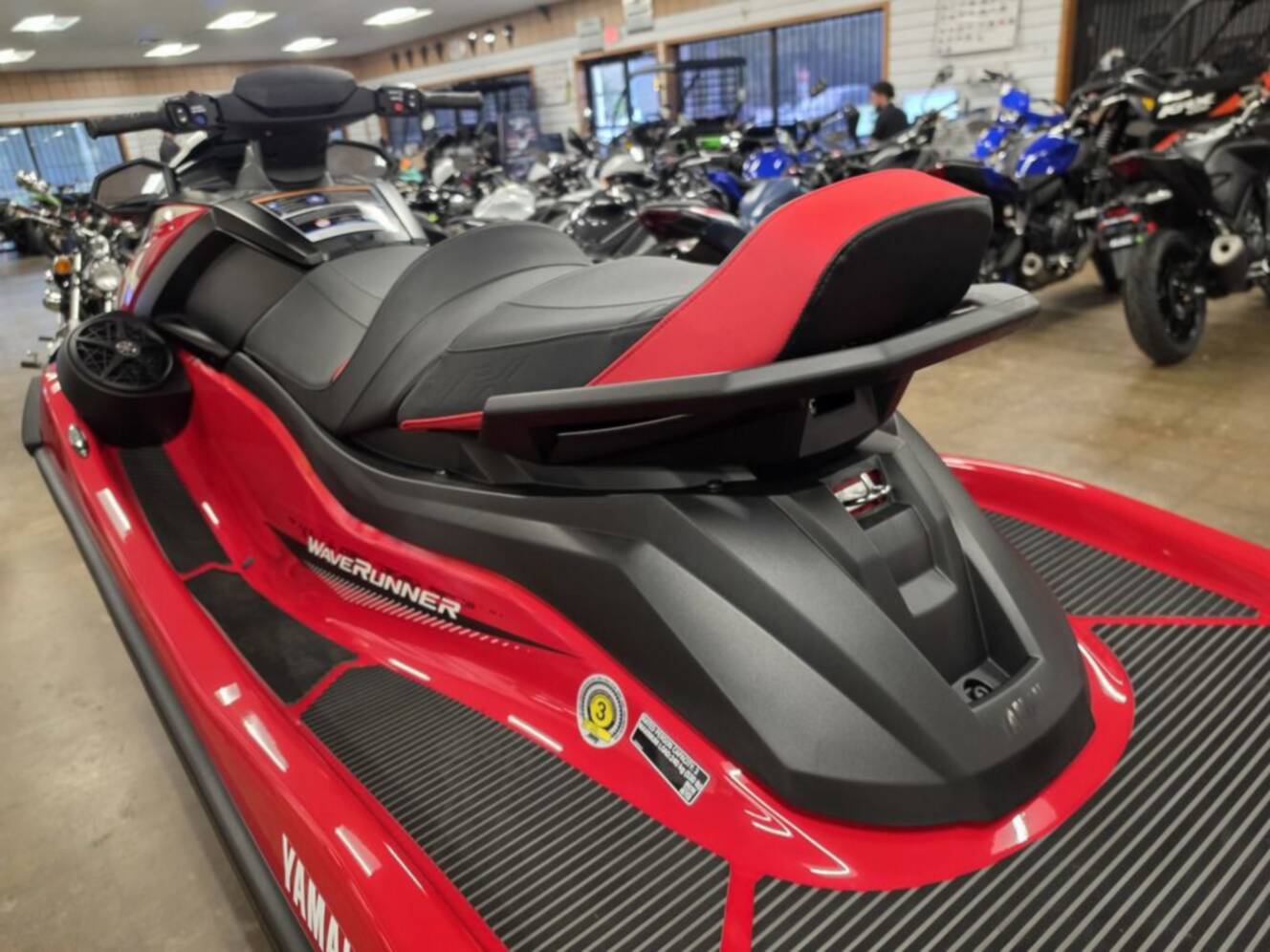 A photo of this 2026 Yamaha Waverunners VX Deluxe with Audio