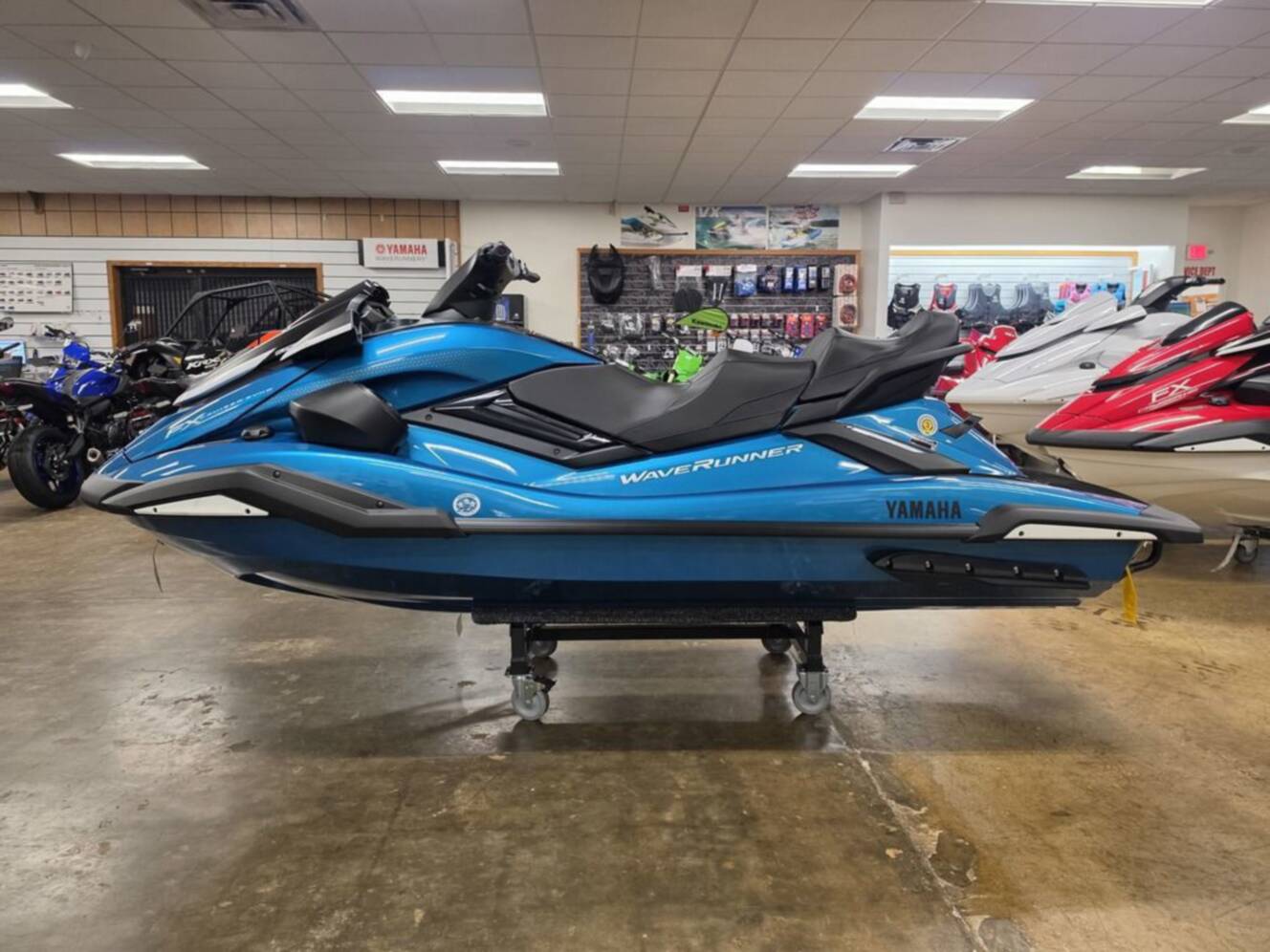 A photo of this 2026 Yamaha Waverunners FX Cruiser SVHO