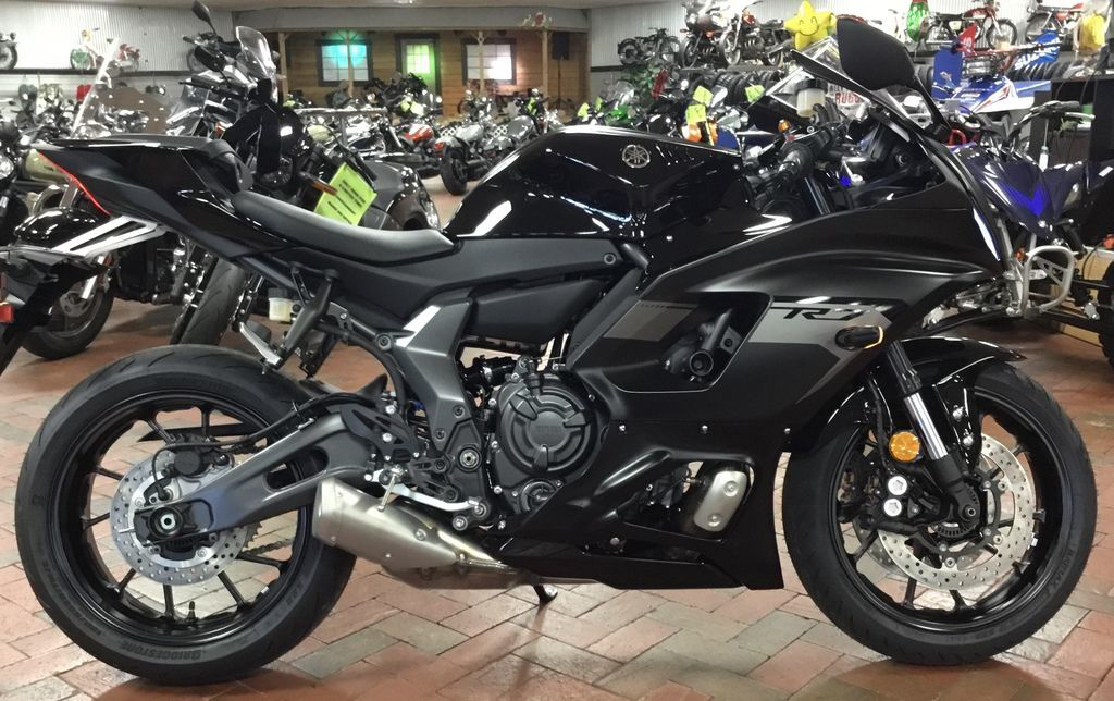 2025 Yamaha YZF R7 R7 in Charlotte, NC