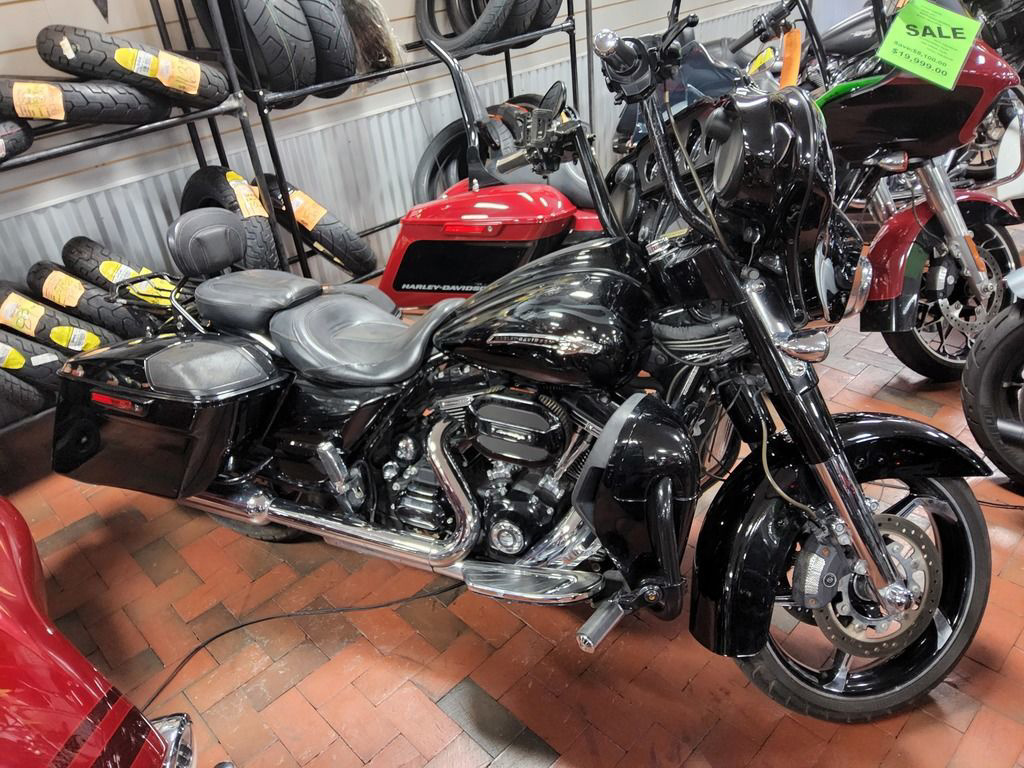 2016 Harley-Davidson FLHXSE - CVO Street Glide CVO in Charlotte, NC