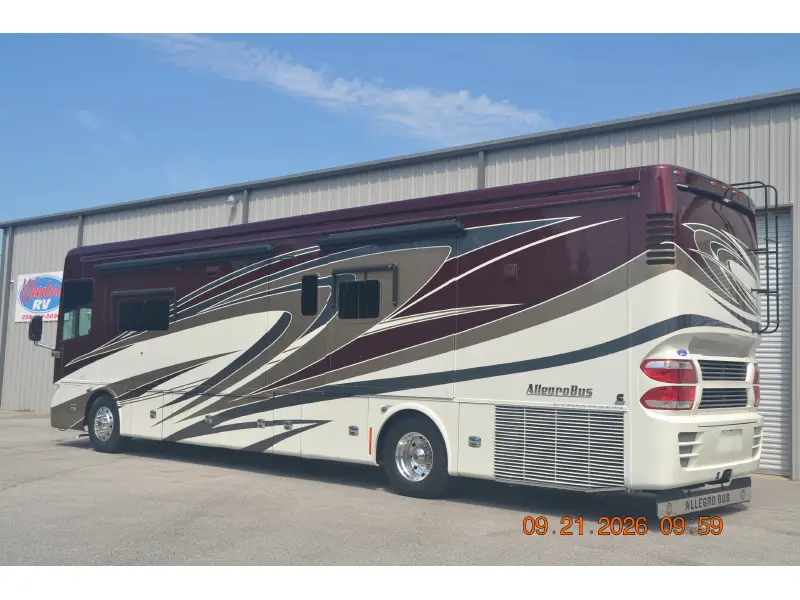 2016 Tiffin Motorhomes Allegro Bus 40 AP