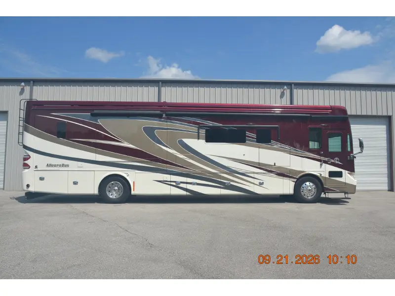 2016 Tiffin Motorhomes Allegro Bus 40 AP