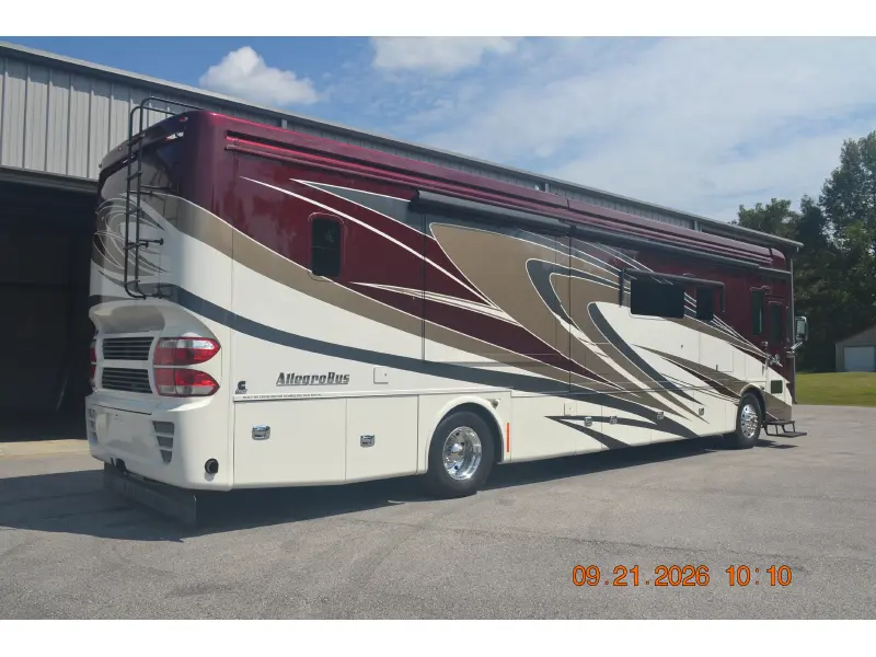 2016 Tiffin Motorhomes Allegro Bus 40 AP