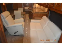 2016 Tiffin Motorhomes Allegro Bus 40 AP