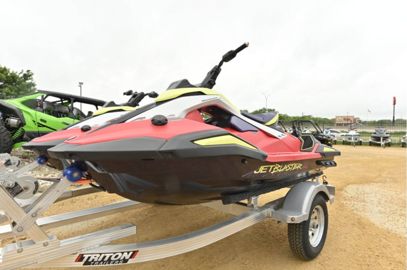A photo of this 2026 Yamaha JetBlaster PRO 2-Up