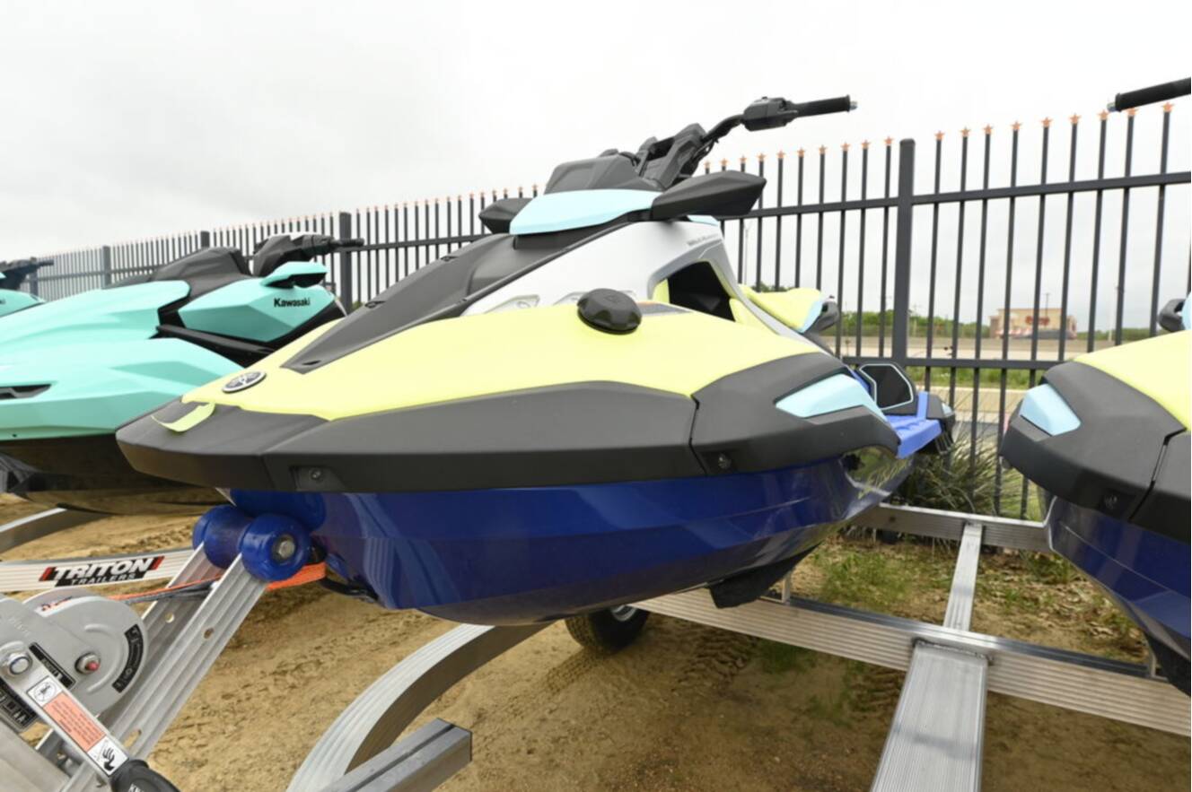 A photo of this 2026 Yamaha JetBlaster PRO 3-Up