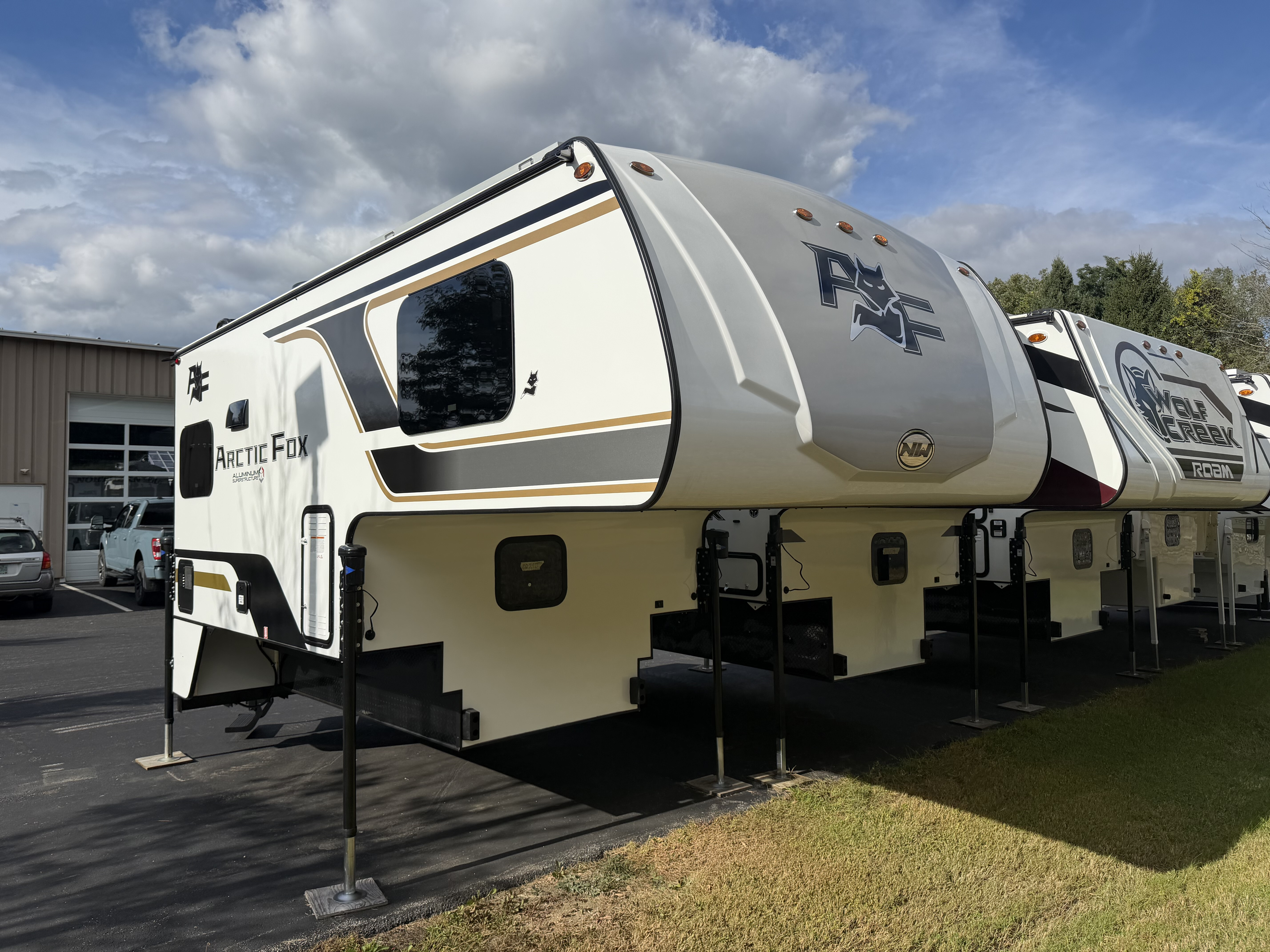 New 2027 Arctic Fox 865 865 For Sale in West Chesterfield, NH