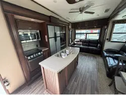 2018 Keystone MONTANA HIGH COUNTRY 305RL