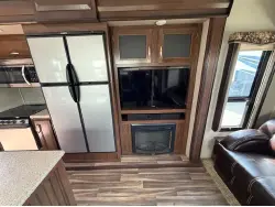 2018 Keystone MONTANA HIGH COUNTRY 305RL