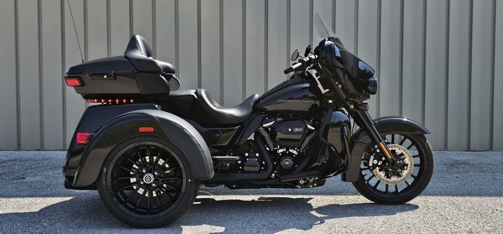 2025 Harley-Davidson® FLHTCUTG - Tri Glide® Ultra ULTRA CLASSIC in Springfield, MO