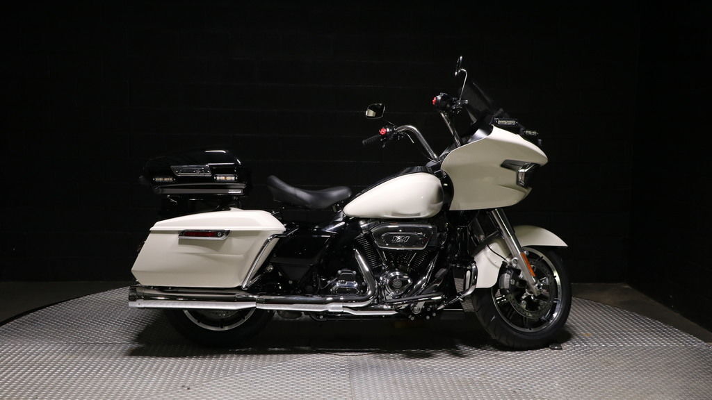 2026 Harley-Davidson POLICE ROAD GLIDE Touring motorcycle