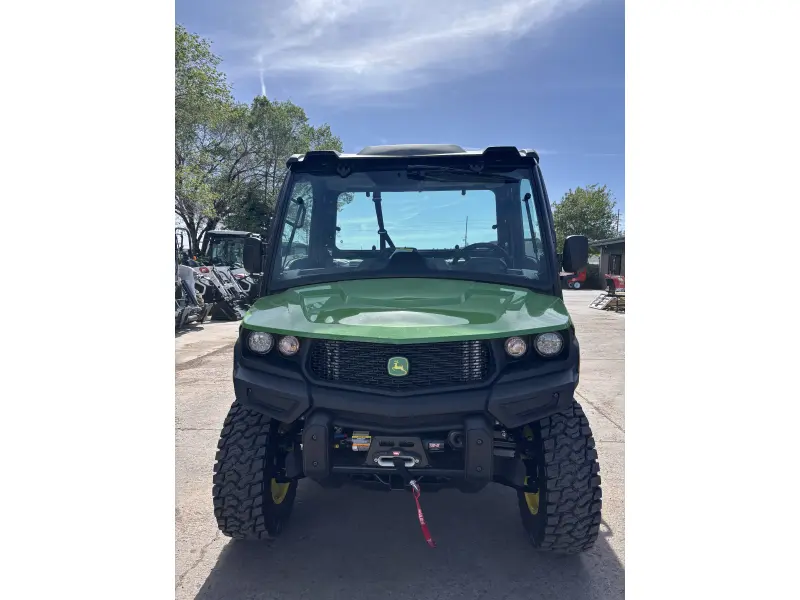 2026 John Deere Gator XUV845M HVAC Cab
