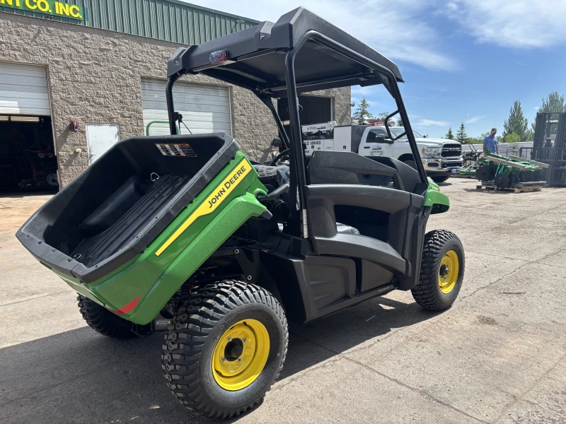 2026 John Deere Gator XUV590M Base