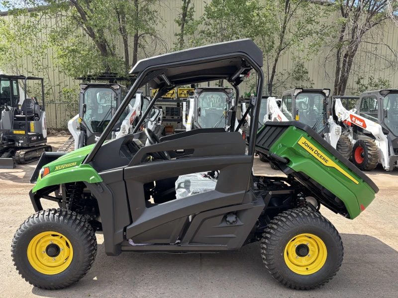 2026 John Deere Gator XUV590M Base