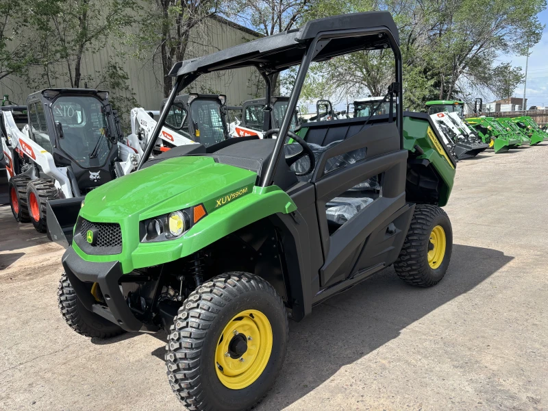 2026 John Deere Gator XUV590M Base