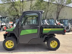 2026 John Deere Gator XUV845M HVAC Cab