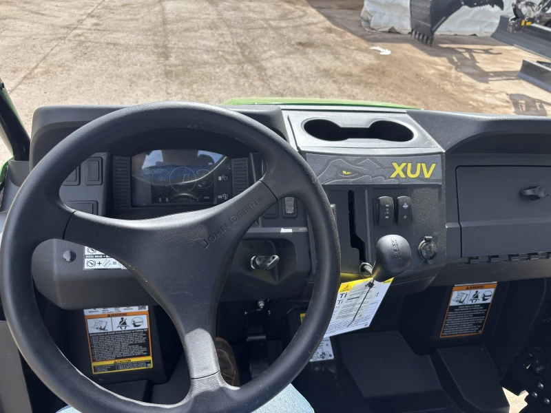 2026 John Deere Gator XUV590M Base