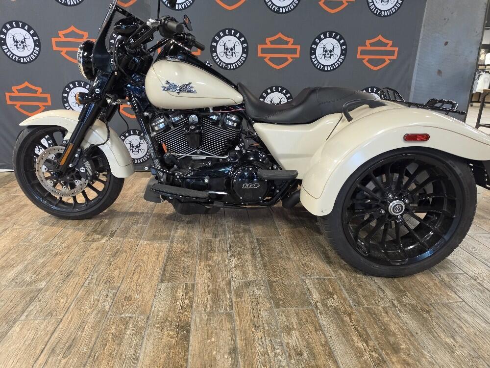 2023 Harley-Davidson Freewheeler in winterville NC