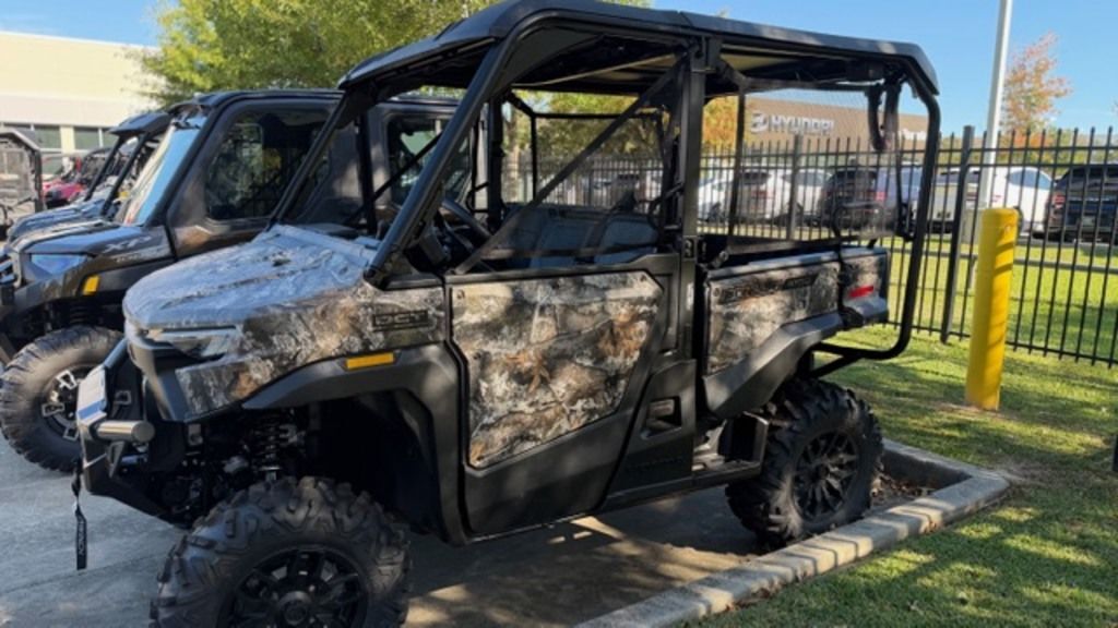2026 Honda® Pioneer 1000-5 Deluxe TrueTimber Atera Camo in covington LA