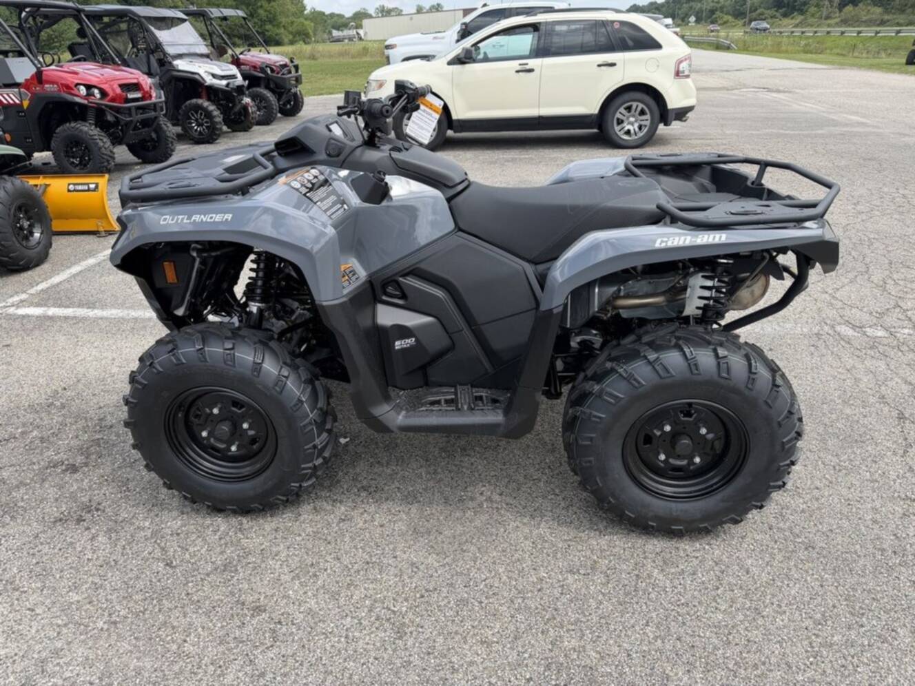 A photo of this 2026 Can-Am Outlander DPS 500