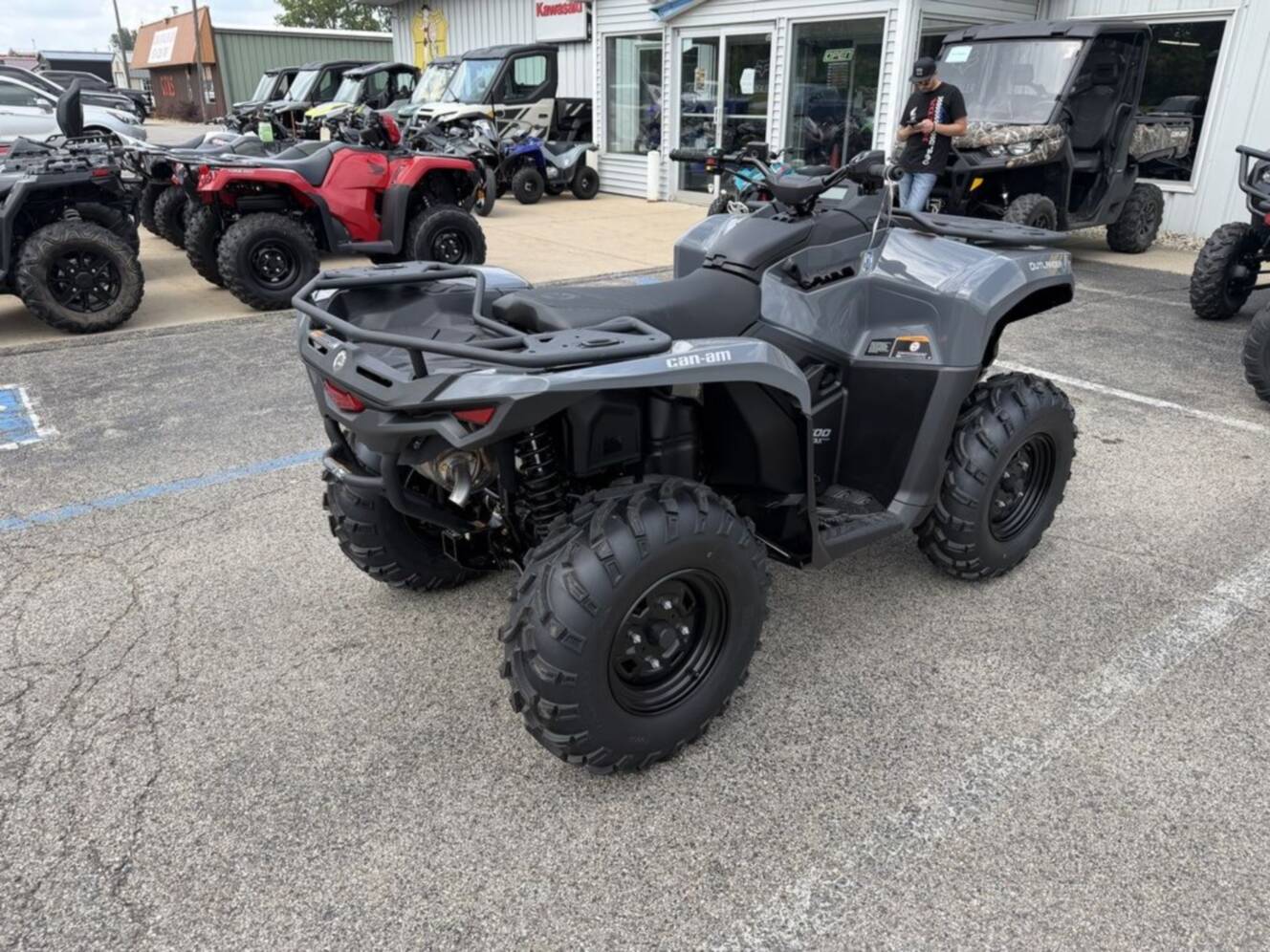 A photo of this 2026 Can-Am Outlander DPS 500