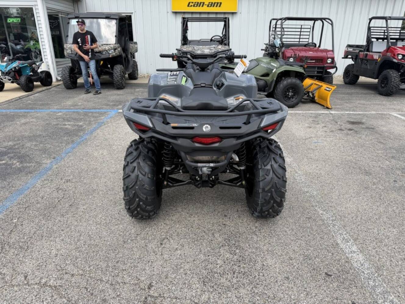 A photo of this 2026 Can-Am Outlander DPS 500