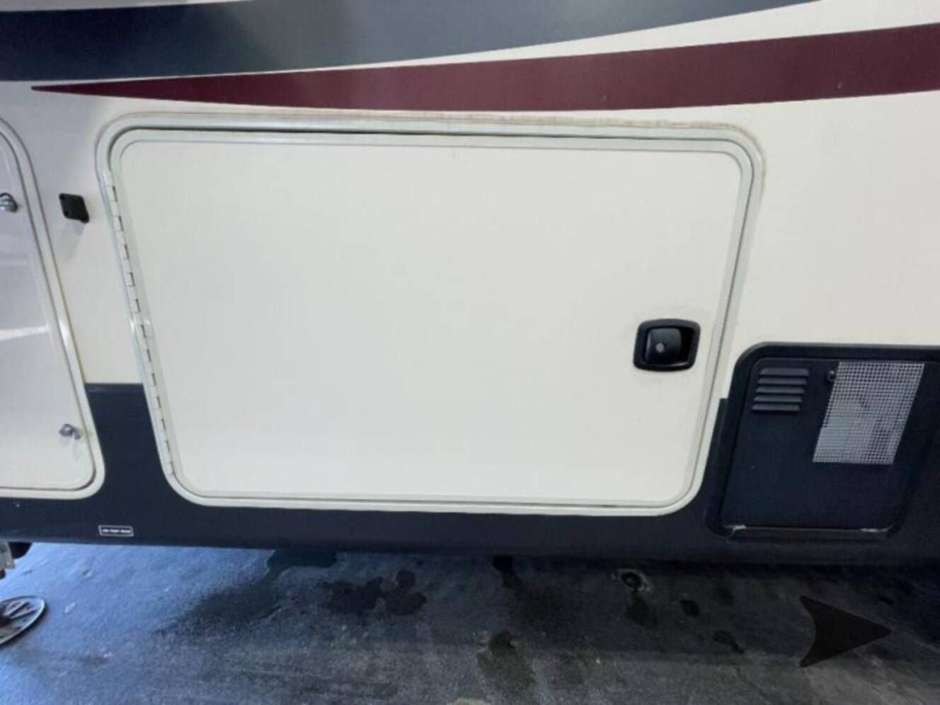 A photo of this 2019 Forest River Rv Cedar Creek Silverback 33IK