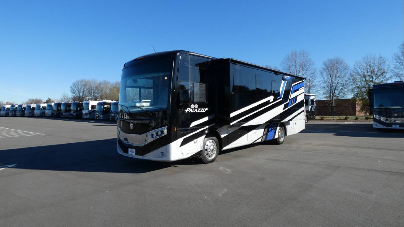 A photo of this 2026 Thor Motor Coach PALAZZO GT 33.6