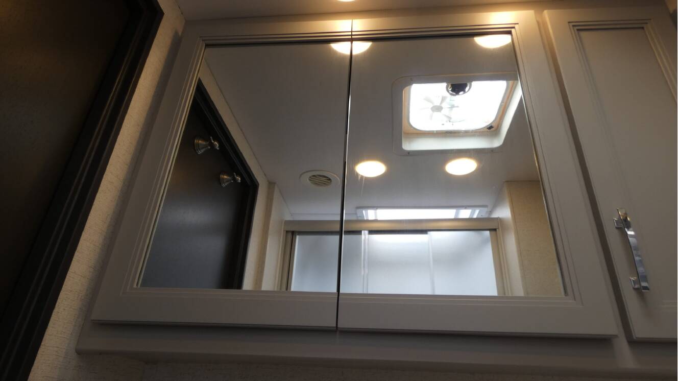 A photo of this 2026 Thor Motor Coach PALAZZO GT 33.6
