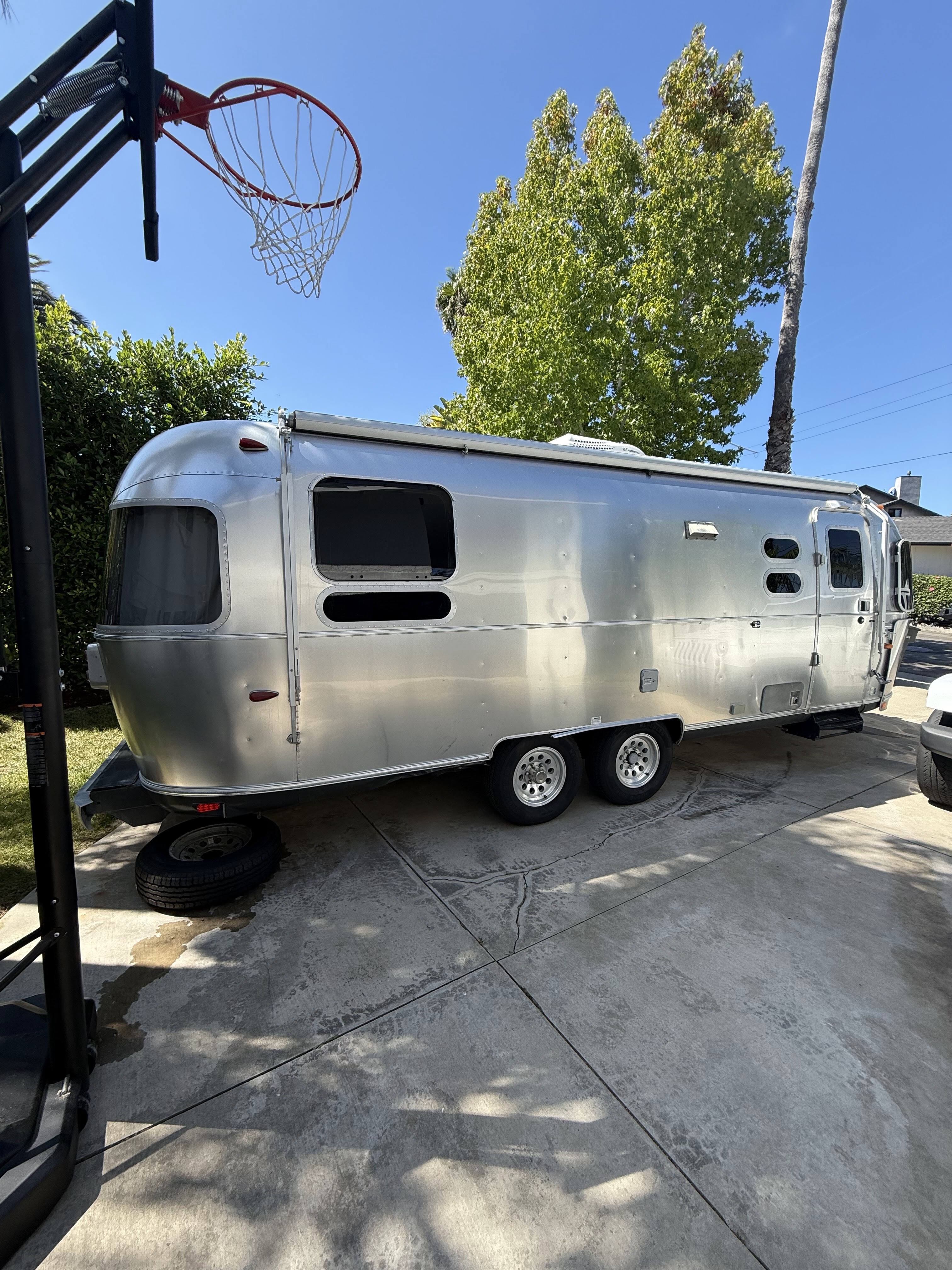2014 Airstream INTERNATIONAL SIGNATURE 25FB RV