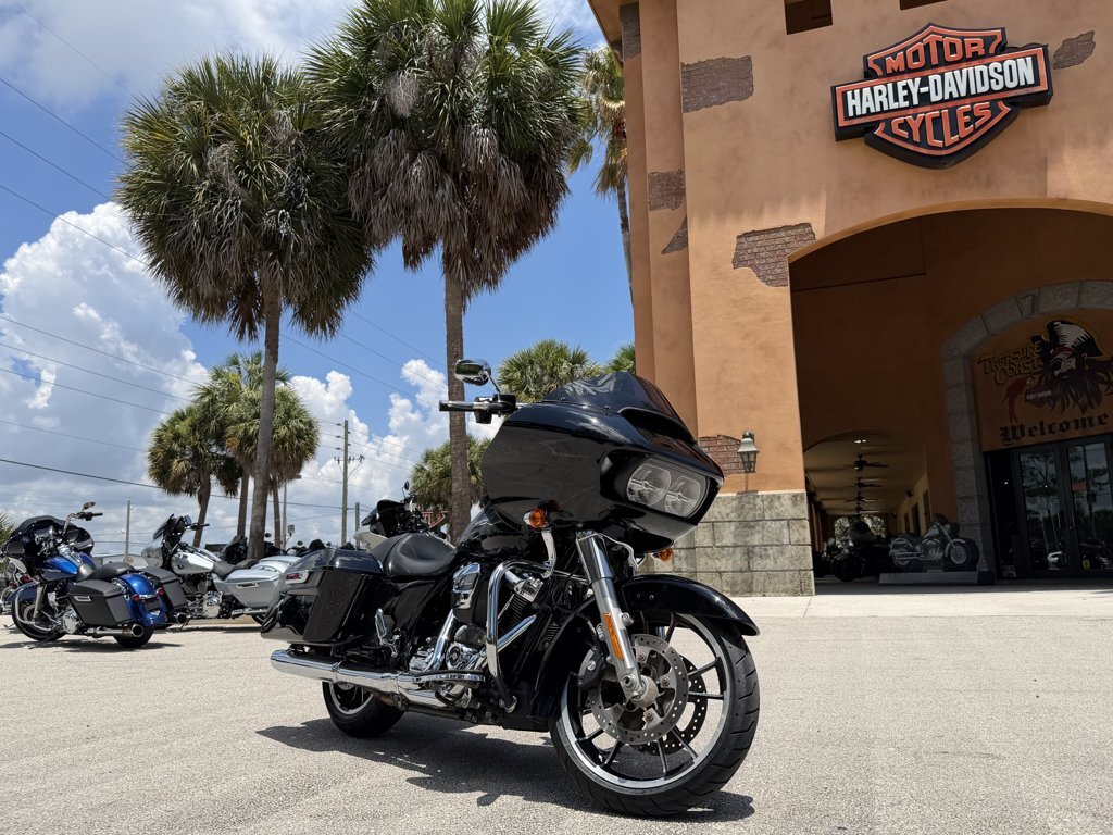 2021 Harley-Davidson ROAD GLIDE in Stuart, FL