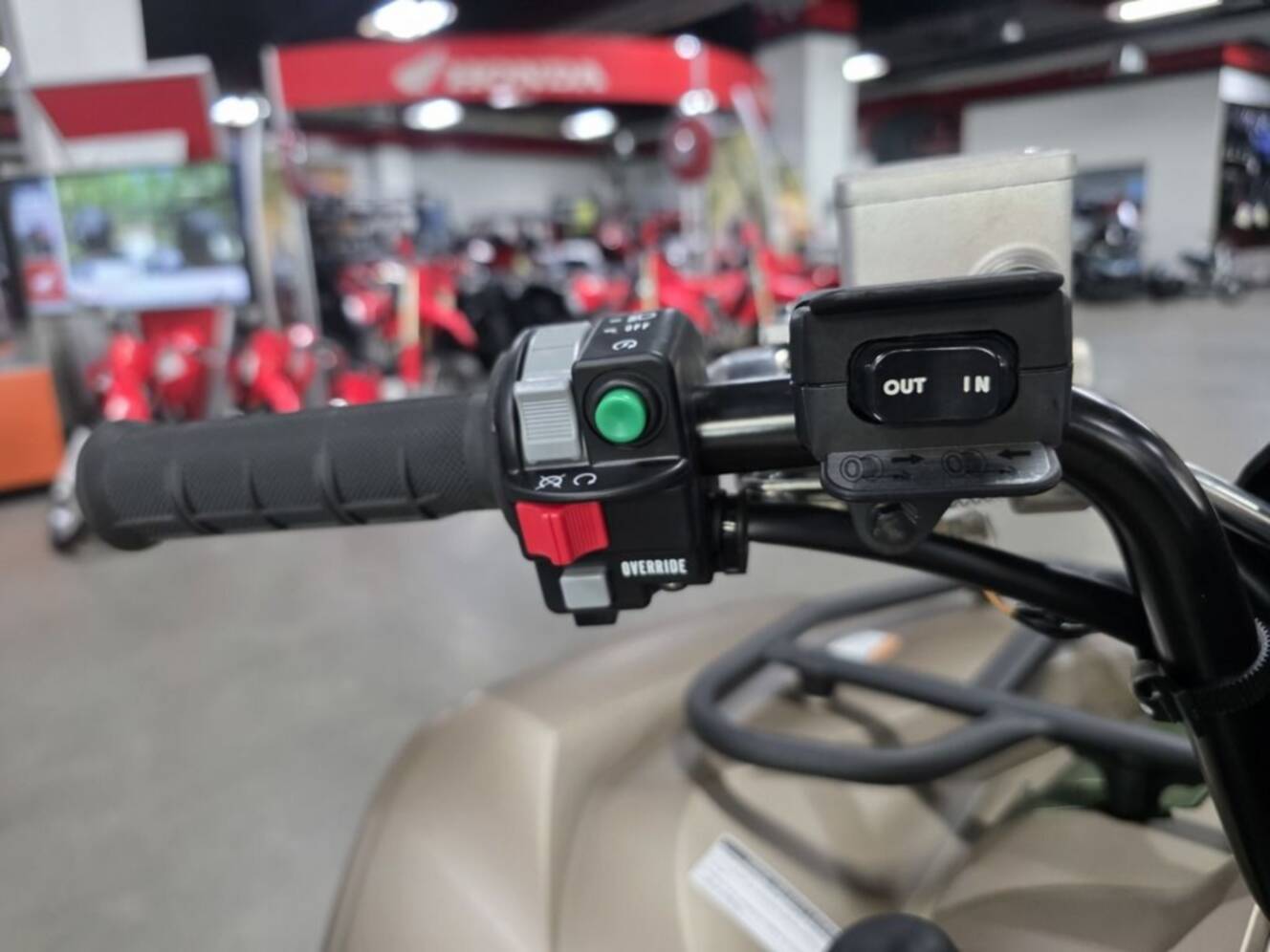 A photo of this 2027 Yamaha GRIZZLY EPS XT-R
