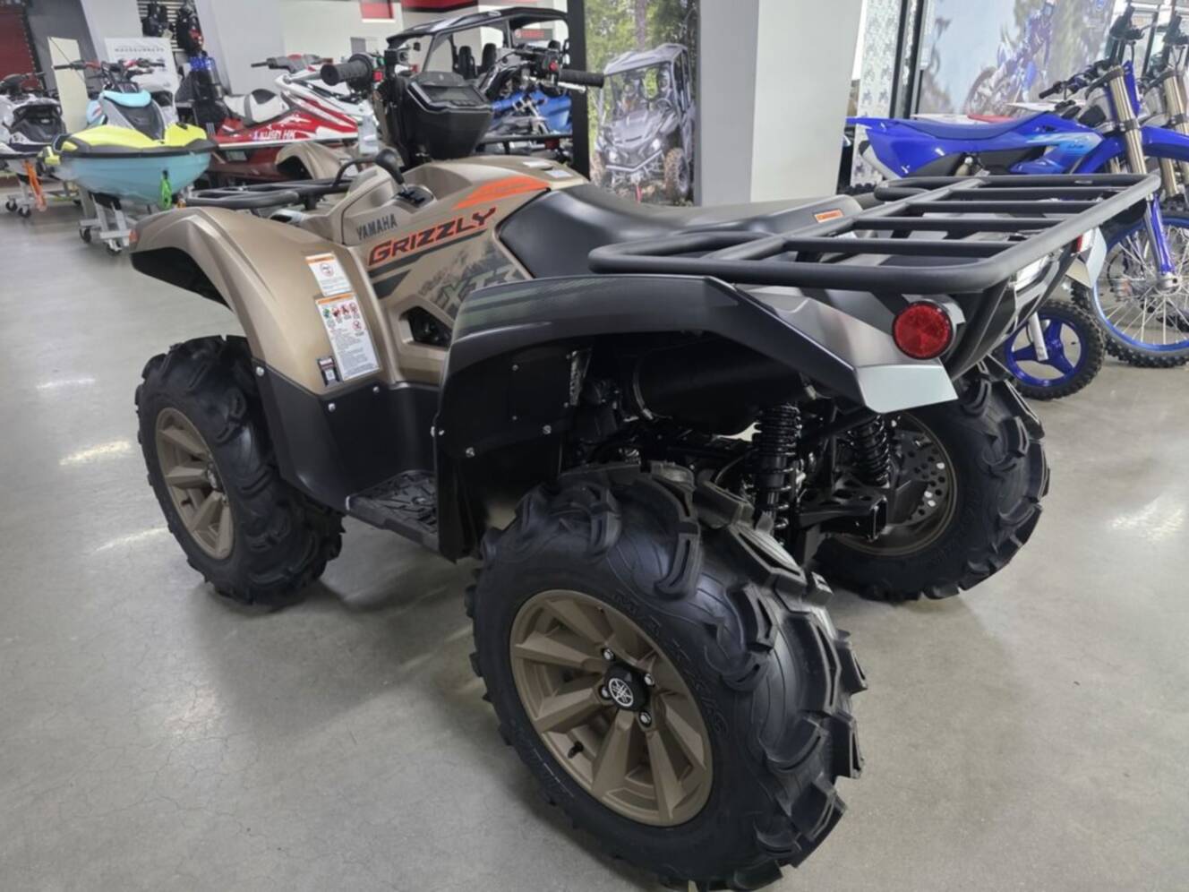 A photo of this 2027 Yamaha GRIZZLY EPS XT-R