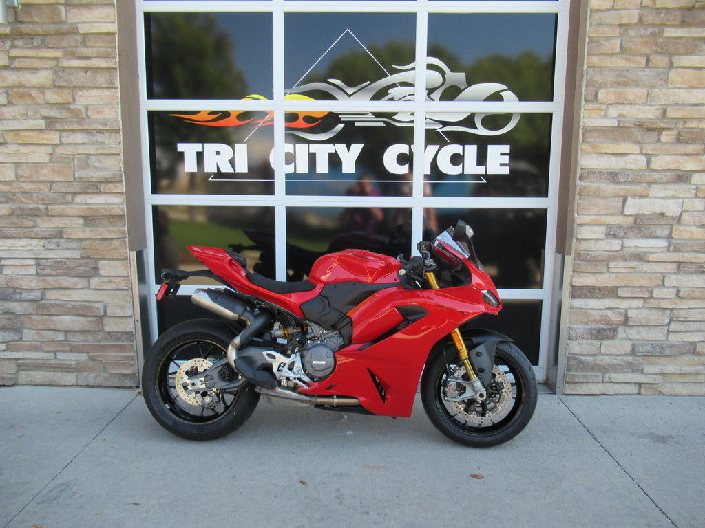 2026 Ducati Panigale V2 S Ducati Red V2 S in Loveland, CO