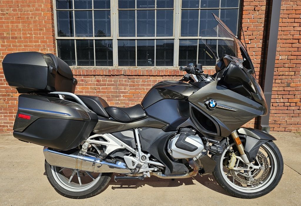 2020 BMW R 1250 RT Manhattan Metallic in Oklahoma City, OK