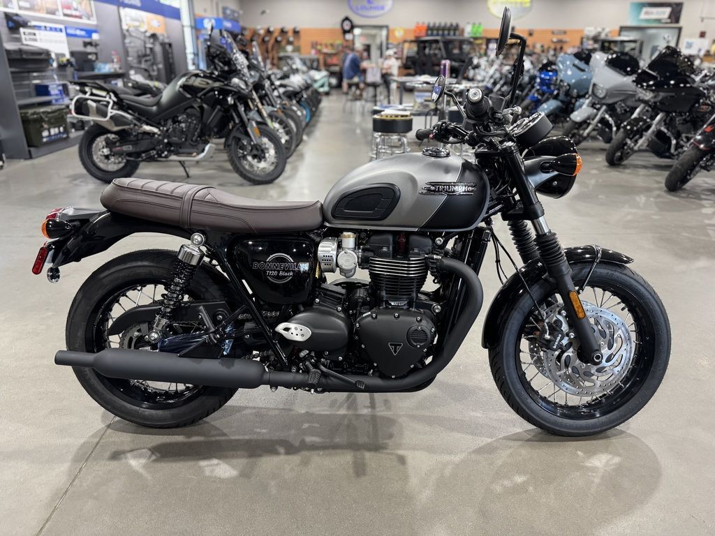 2026 Triumph Bonneville T120 Black Matt silver ice BLACK in Fayetteville, NC