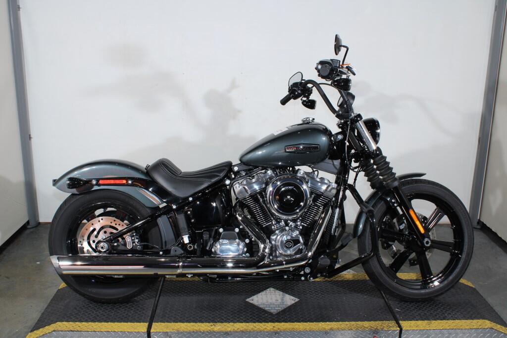 2025 Harley-Davidson Street Bob in Miami, FL