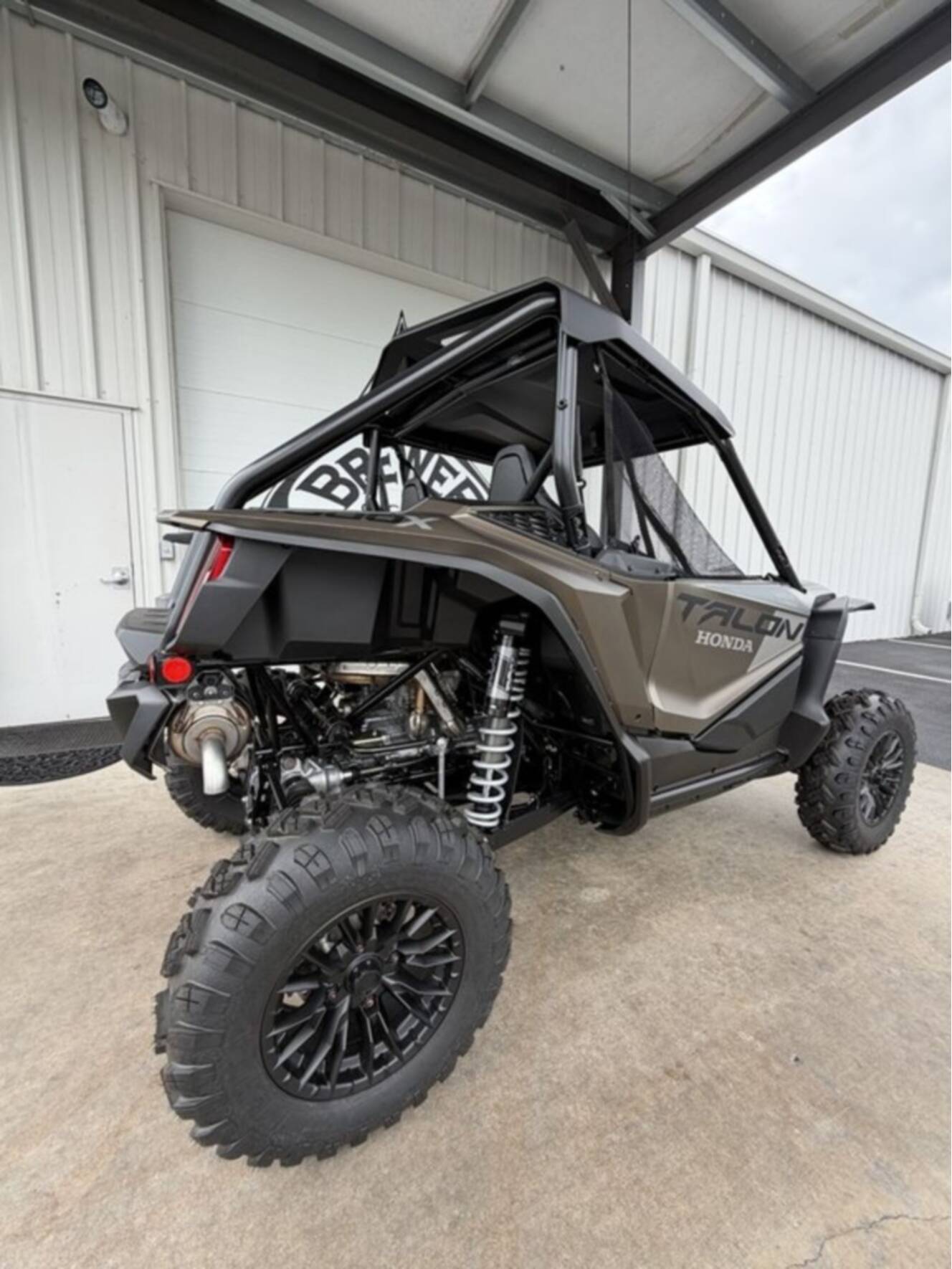 A photo of this 2026 Honda® Talon 1000X FOX Live Valve