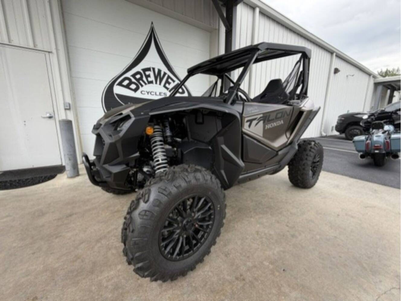 A photo of this 2026 Honda® Talon 1000X FOX Live Valve