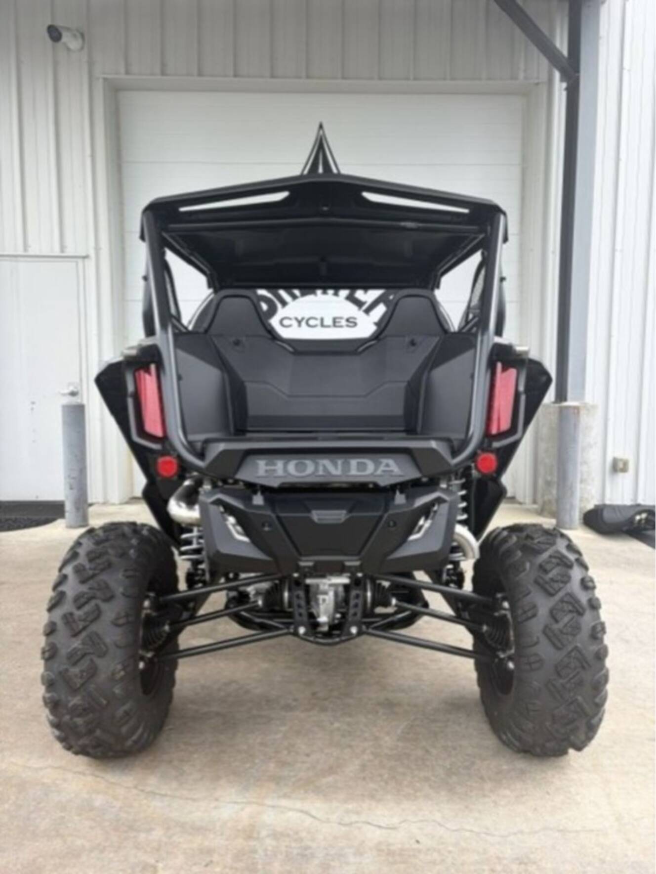 A photo of this 2026 Honda® Talon 1000X FOX Live Valve