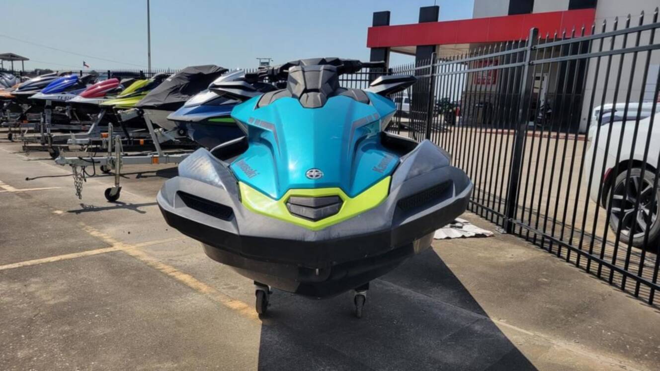 A photo of this 2023 Kawasaki Ultra® 310X