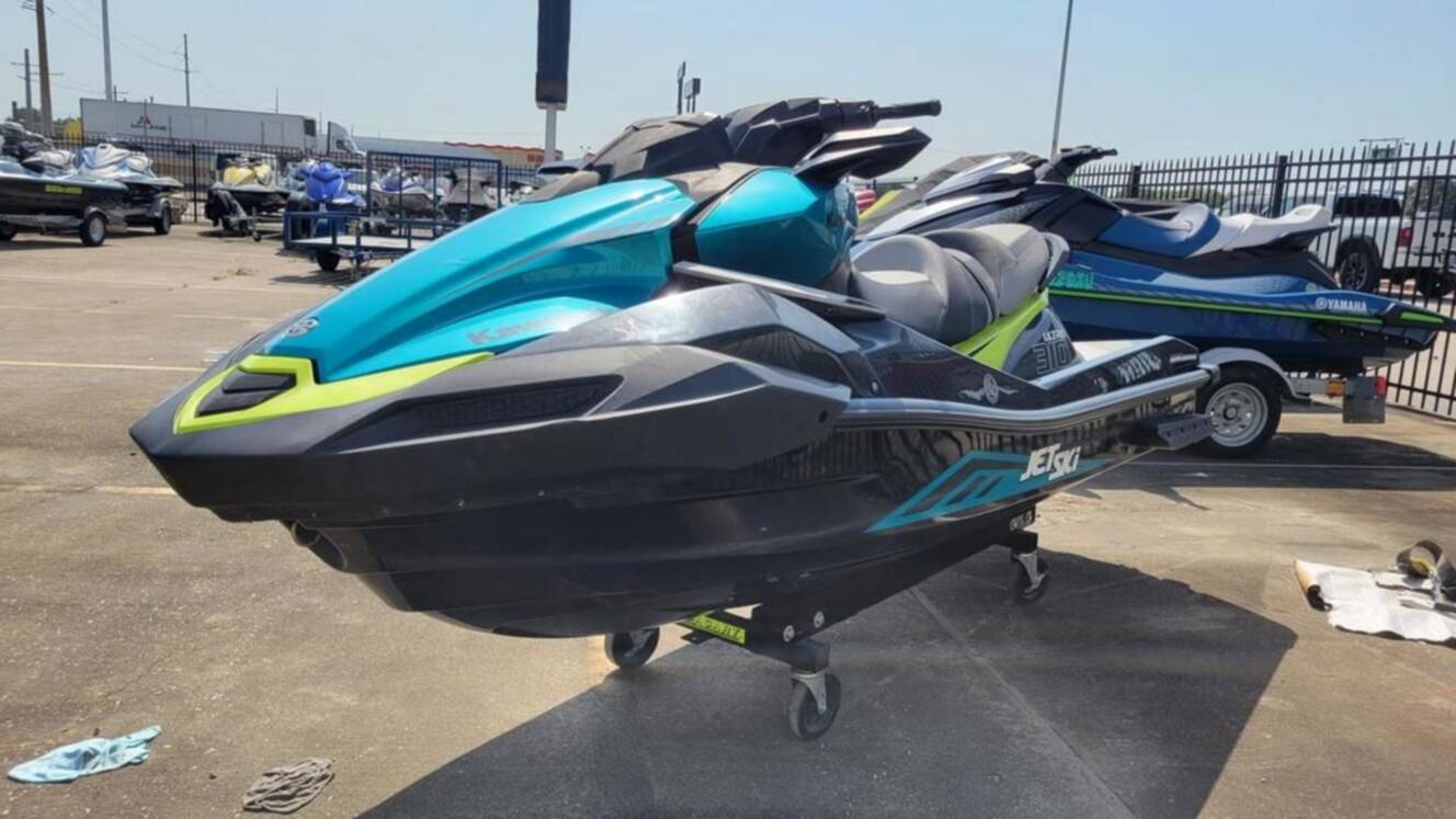A photo of this 2023 Kawasaki Ultra® 310X