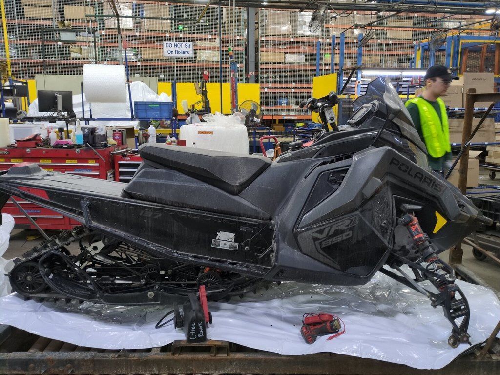 2025 Polaris® 850 INDY VR1 137 Dynamix Shadow Gray / Gloss Black in ann arbor MI